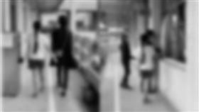 虎媽,動私刑,校園霸凌,台南/翻攝臉書