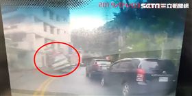 基隆,貨車,怪手,翻覆,母女.機車