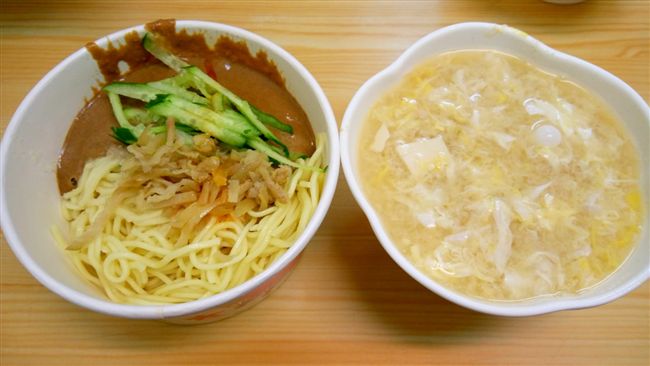 吃涼麵配味噌湯　米其林評審：最對味