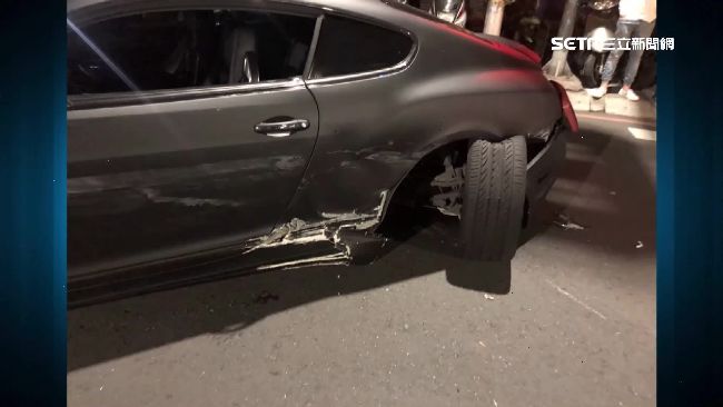 賓利車被撞爛　車主怒控肇事駕駛不賠