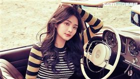 陳品兒曾擔任戲劇幕後工作，被網友公認為「最正場記」。（圖／ELLE提供）