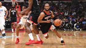 ▲保羅（Chris Paul）投進半場壓哨球。（圖／翻攝自推特）