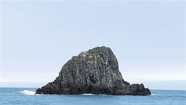 基隆嶼後面還有「小基隆嶼」
