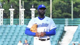 富邦悍將洋投索沙。（圖／記者王怡翔攝影）