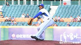 富邦悍將洋投索沙。（圖／記者王怡翔攝影）