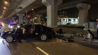 蠢版「玩命關頭」！這個彎過不了…糗