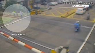 男掃墓思亡父臥軌　勇警狂奔攔自強號