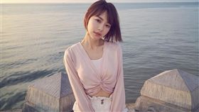 大馬女星林明禎跟姊姊、媽媽合照／旗袍。ＩＧ