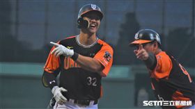 統一獅蘇智傑開轟。（圖／記者王怡翔攝影）