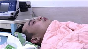 「放牛班」拍影片急性酒精中毒送醫。（圖／翻攝自YouTube）