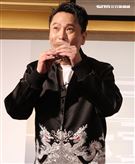 情歌王子張信哲以「未來式」巡迴演唱會，（6）日2度攻進台北小巨蛋，人氣依然強強滾。（記者邱榮吉/攝影）