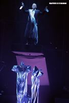 情歌王子張信哲以「未來式」巡迴演唱會，（6）日2度攻進台北小巨蛋，人氣依然強強滾。（記者邱榮吉/攝影）