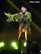 情歌王子張信哲以「未來式」巡迴演唱會，（6）日2度攻進台北小巨蛋，人氣依然強強滾。（記者邱榮吉/攝影）