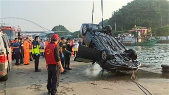 癌男開車直衝入海！家屬見屍體崩潰