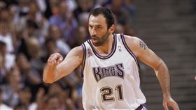 Vlade Divac。（圖／翻攝自籃球名人堂推特）
