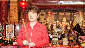 翁立友參加大甲媽「平安宴」
圖／記者林士傑攝影