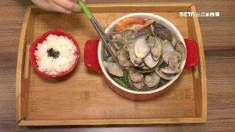 30顆蛤蠣堆成山　個人鍋拼花樣搶客