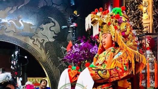 湧數萬信徒！賴恭請白沙屯媽祖出神龕