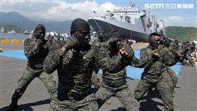 海軍陸戰隊綜合格鬥操演。（記者邱榮吉/攝影）