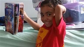 5歲自閉症女童吉兒布。(圖/翻攝自Chantel DuBois臉書)