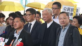 香港占中案今裁決  9名被告均表坦然面對香港「占中」案9日裁決，9名被告早上抵達西九龍裁判法院，聽候裁判結果，他們發表談話時都表示會坦然面對結果。中央社記者張偉強香港攝  108年4月9日