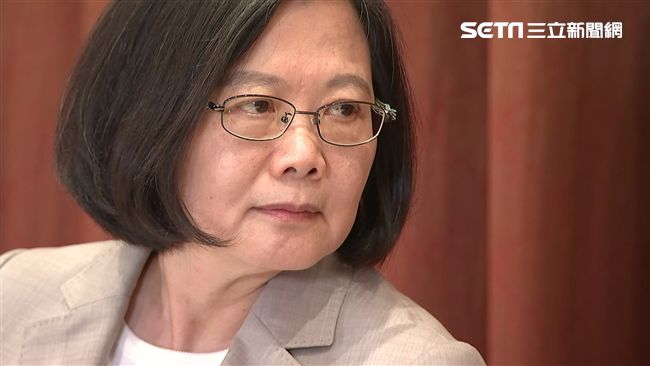 論文抹黑不斷　小英臉書怒嗆「墮落」