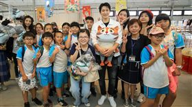 花博邵翔任花博店長賣紀念品（台中市政府）