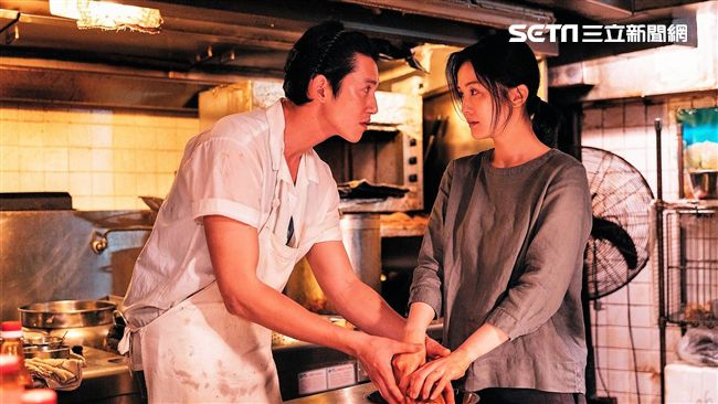 港星裸背DIY　驚爆已婚4年仍處女
