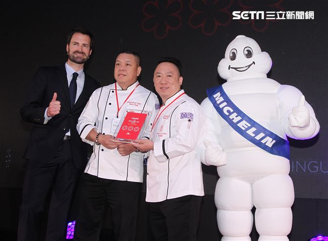 蟬連2019台北米其林餐廳三星的頤宮兩位行政主廚。（記者邱榮吉/攝影）