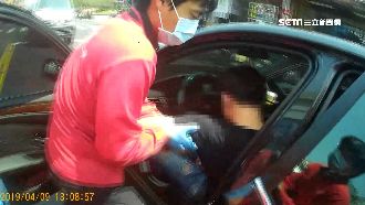 駕駛停路中昏迷　竟是吃安眠藥惹禍