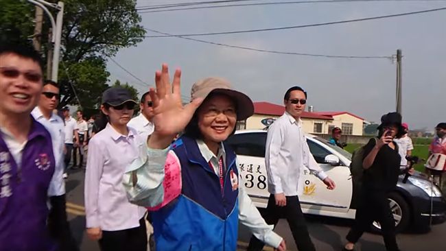 媽祖的香丁腳！民眾捕獲野生蔡英文