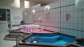 澡堂，黃色小鴨。(圖/翻攝自戎湯推特)