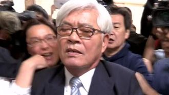 紳士崩壞！江啟臣為這腳發抖　怒轟滾