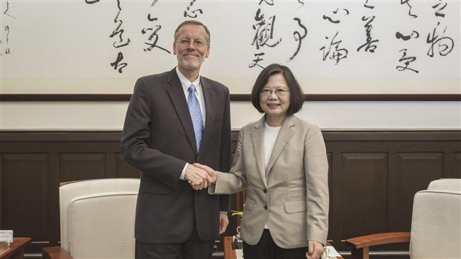 又撿到槍！AIT小編：挺台對抗打壓