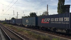 橫跨歐亞大陸的中歐班列每週抵達杜伊斯堡的班次有35班。中央社記者林育立攝 108年4月11日