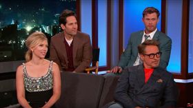 小勞勃道尼、克里斯漢斯沃 、史嘉蕾喬韓森、保羅路德上《吉米夜現場》脫口秀宣傳。（圖／翻攝自YouTube）