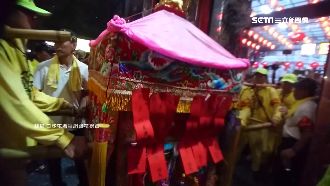 大甲媽祖顯神蹟　大殿香爐「冒香泡」