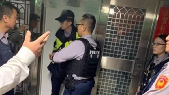 女驚恐發文「家有小偷」　警破門傻眼