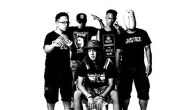 樂團「拷秋勤」／批評白冰冰《來去高雄》MV。(翻攝臉書)