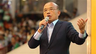 坐鎮中央災變中心！蘇貞昌2點現身