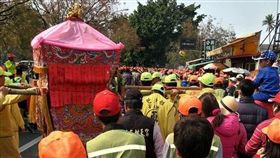 白沙屯媽祖,進香,遶境,追分國小,媽祖,粉紅跑車