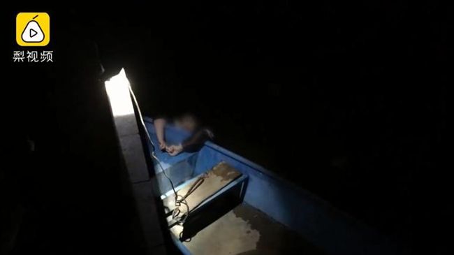 百公斤男落水　大喊：讓起重機來救我