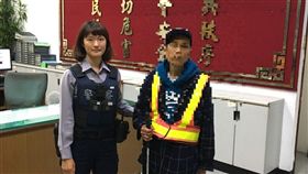 台北,松山,視障,三民派出所。翻攝畫面