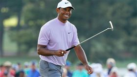 伍茲僅落後領先者2桿。（圖／翻攝自PGA TOUR推特） 