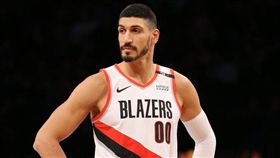 NBA／尼克不要他　坎特爆發開嘲諷
NBA,季後賽,波特蘭拓荒者,奧克拉荷馬雷霆,Enes Kanter,紐約尼克
翻攝自推特