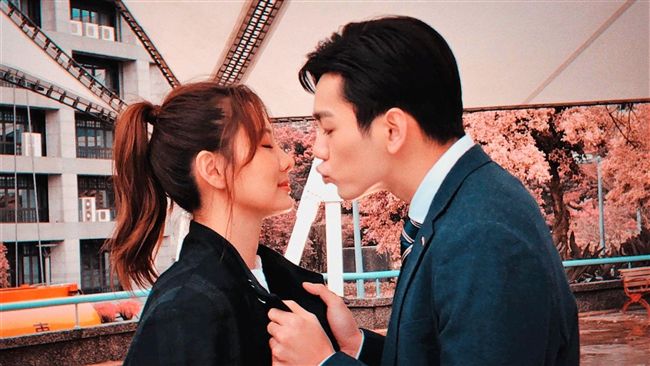 見安心亞發閃光　女星公開認出櫃