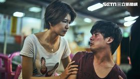 林哲熹（右）醉後哭訴問曾沛慈「姐，為什麼是我」演技大獲好評。（圖／公視提供）