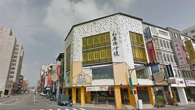名冰店不敵高店租　台中旗艦店熄燈了