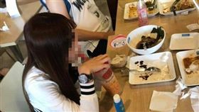 控美食街不讓位　港男怒嗆「台灣鯛」 圖／翻攝自臉書爆料公社