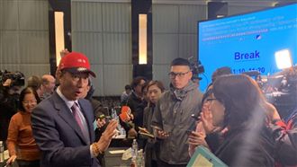 怒飆蕭美琴「不尊重」 郭台銘甩頭走